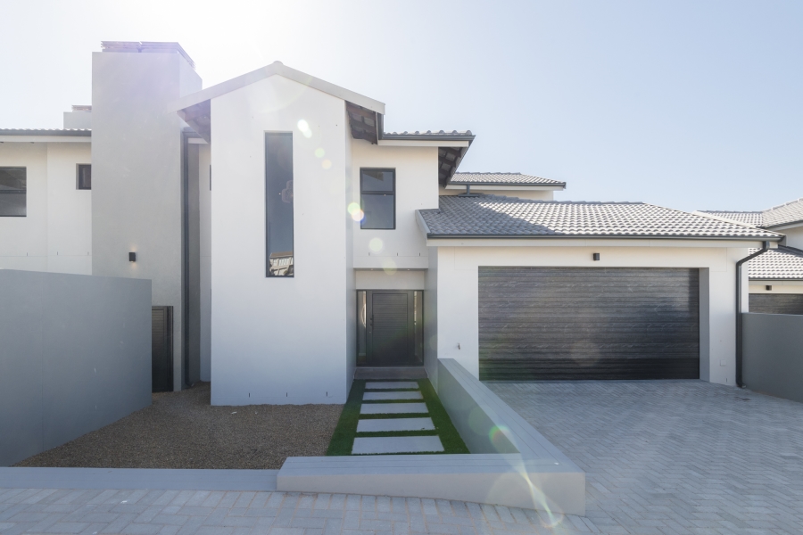 3 Bedroom Property for Sale in Country Club Western Cape